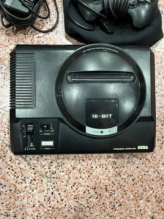Sega Mega Drive Consola Negra + Juegos
