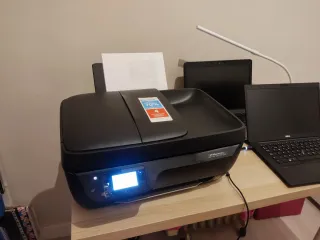 Impresora HP Officejet 3833 Multifunción