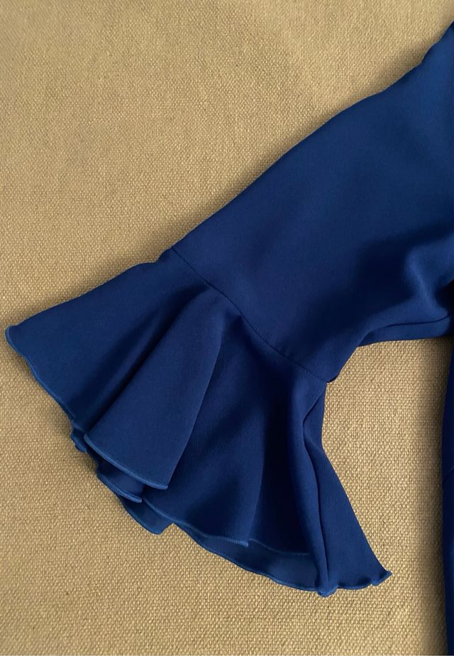 Vestido azul manga con volante