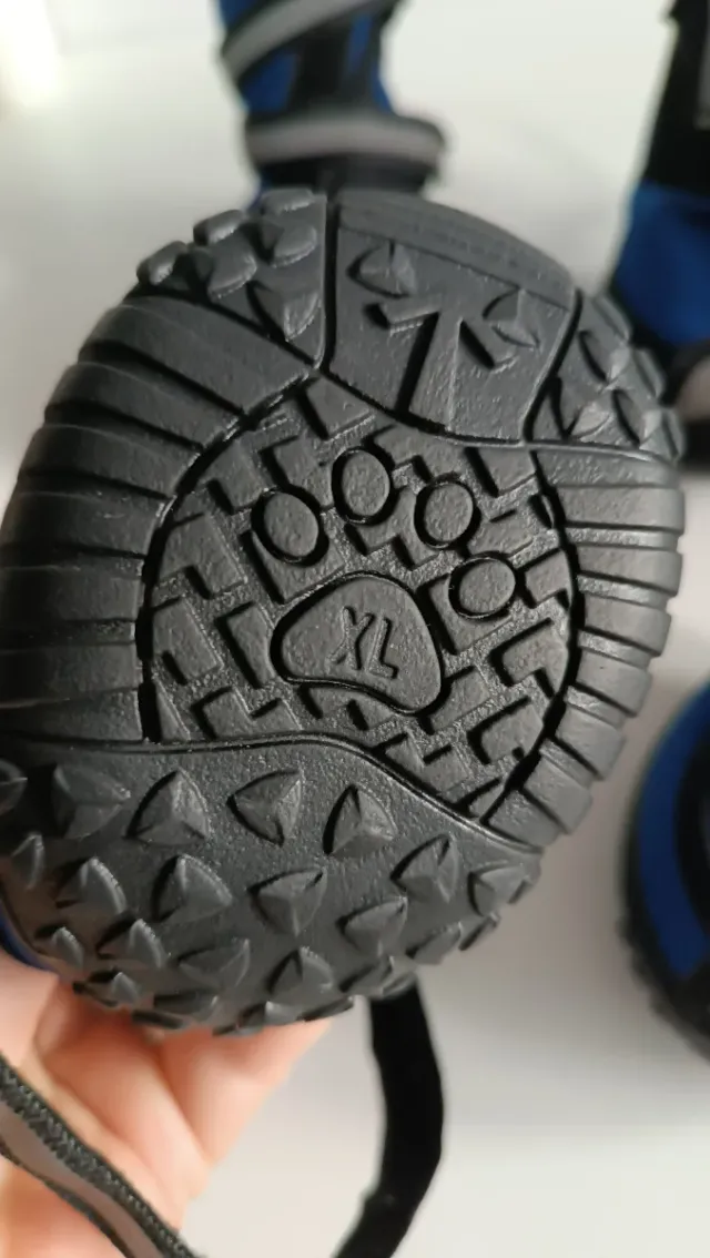 Botas para perro nuevas