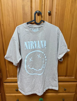 Camiseta Nirvana Smiley Face Talla M Bershka