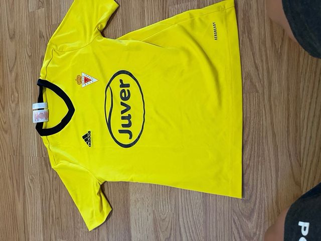 Equipación Real Murcia Adidas. Incluye calcetas 