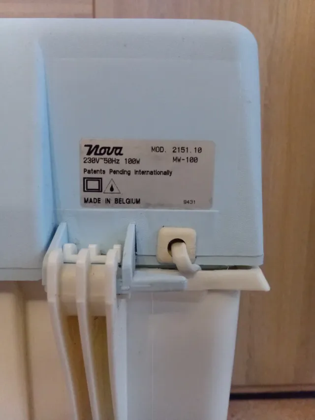 Mini lavadora blanca