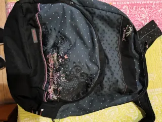 Mochila Gabol negra y gris