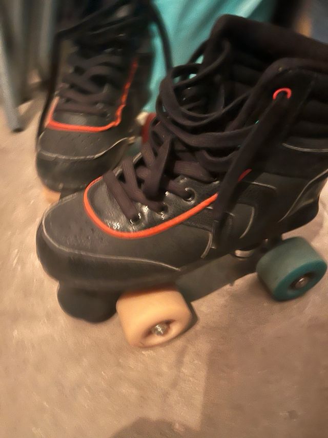 Patines 4 ruedas talla 35