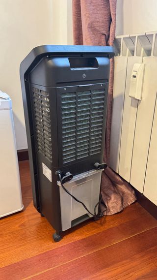 Climatizador Evaporativo Blanco y Negro | AIRE