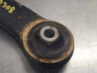 BRAZO SUSPENSION INFERIOR DELANTERO IZQUIERDO PEU