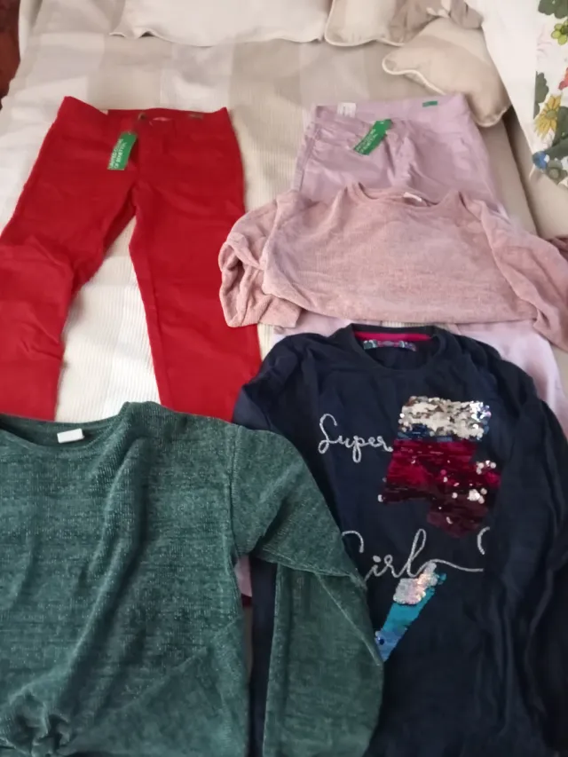 Vaqueros sin estrenar, el resto buen estado