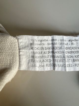 Camiseta Zara beige claro con bolsillo