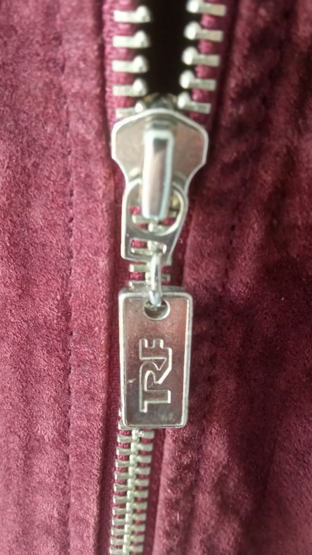 Cazadora Trafaluc Color burdeos,Talla S