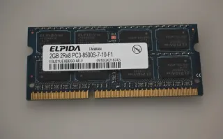 Módulo 2GB RAM DDR3 Portátil Elpida 1066MHz SODIMM