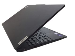 pc portatil lenovo e16 2gen