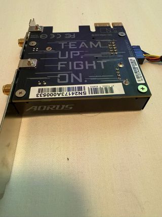 Tarjeta WiFi Aorus. como nueva 1 mes de uso