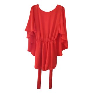 Elegante mono para evento, boda, bautizo