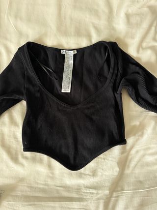 2 crop tops de Bershka y newyorker 