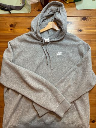 Sudadera Nike Gris