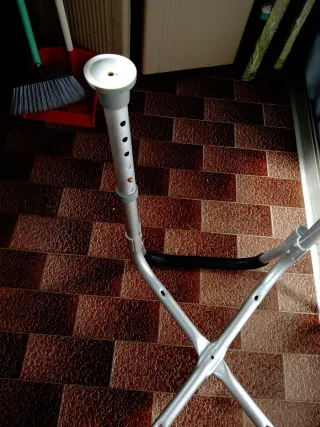 Silla de ducha con asas