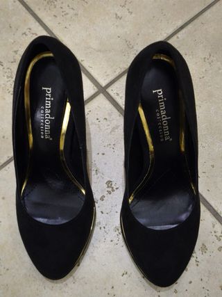 Scarpe eleganti Primadonna nere con plateau