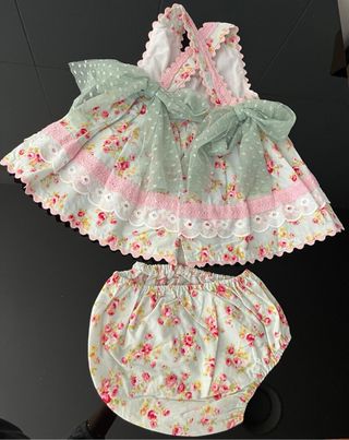 Vestido y braguita floral 3 años