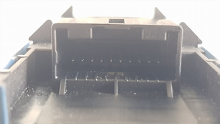 MANDO ELEVALUNAS DELANTERO IZQUIERDO TOYOTA AVENS