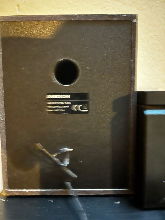 Equipo de música Medion negro y plateado