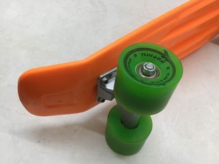 monopatin tijuana naranja