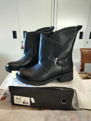 Stivaletti donna n.36 neri