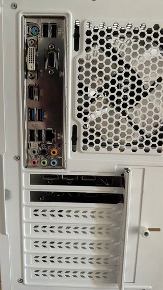 PC Gaming i7-4790 GTX1650 16GB RAM SSD+HDD