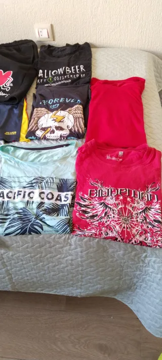 Lote Ropa: 5 Camisetas + 3  Cortos + Cinto+ reloj 