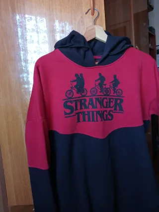 Felpa con cappuccio Stranger Things