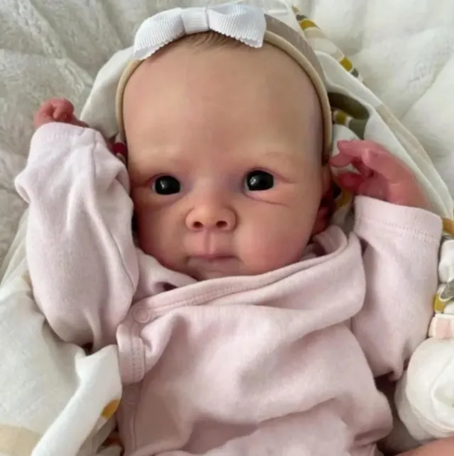 Baby Reborn GIRL 45 cm