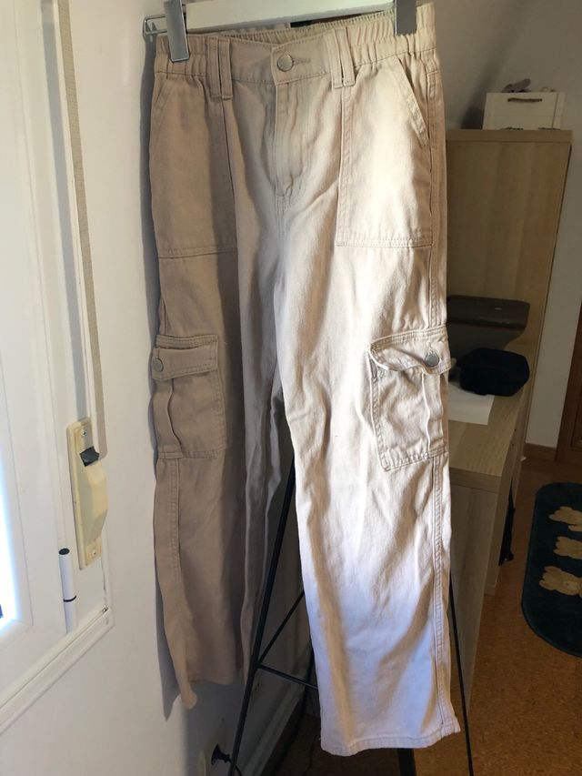 Pantalón cargo beige Talla XS