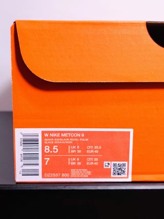 T40 - Nike Metcon 9 - guava ice