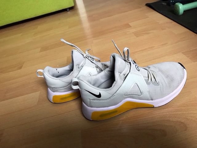 Nike Air Max Bella 38,5