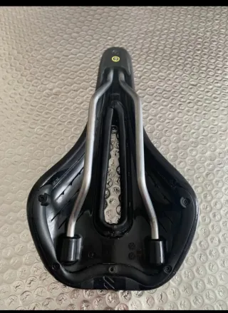 Sella Bontrager Montrose Comp