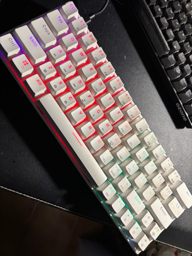 Tastiera meccanica bianca Dierya