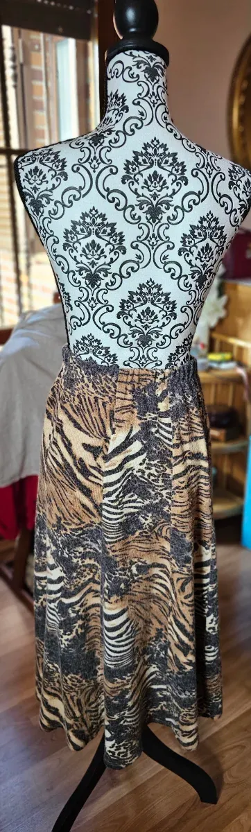 Falda larga estampada señora