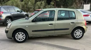 Renault Clio 2003