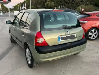 Renault Clio 2003