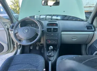 Renault Clio 2003