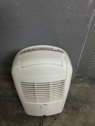Deshumidificador blanco