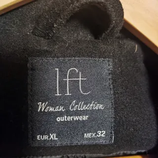 Abrigo negro mujer