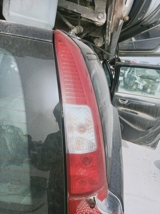 PILOTO TRASERO DERECHO VOLVO V70 FAMILIAR D5244T5