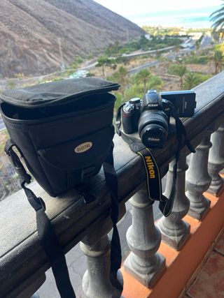 Cámara Nikon D3100 - Casi sin uso