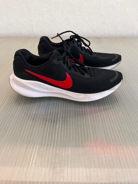 Nike Revolution 7 M Scarpe Running Tg. 44,5