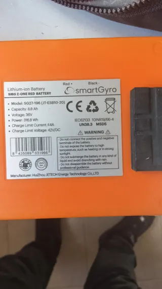 Patinete Esmar Giro para piezas batería nueva 
