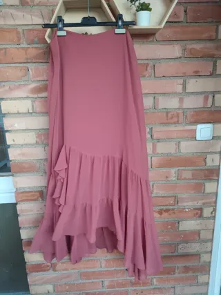 Falda larga rosa con volantes Amitié 44