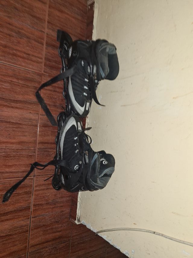 Patines en línea negros