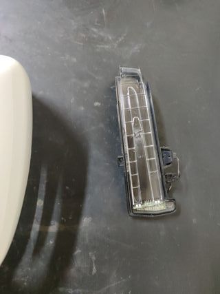 Carcasa e intermitente retrovisor Derecho Mercedes