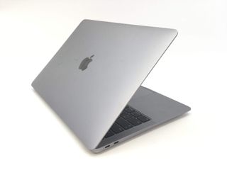 portatil apple apple macbook air core i5 1.6 13 retina (2018) (a1932)